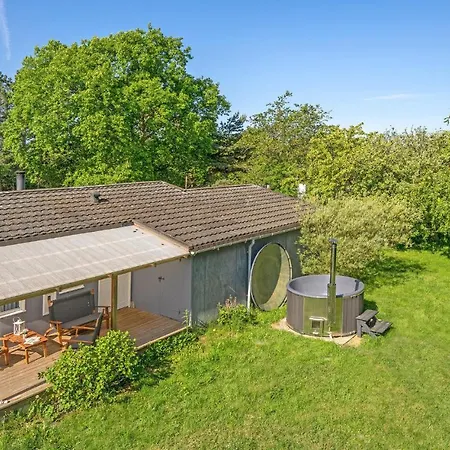 4 Bedroom Stunning In Sydals Holiday home